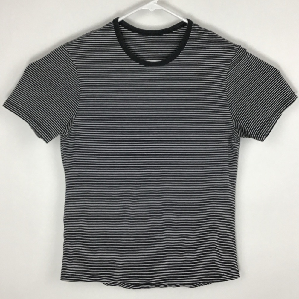 Lululemon short sleeve tee shirt small